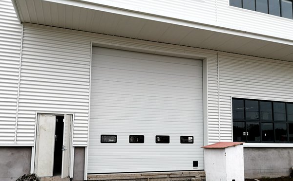 和霍曼同等級(jí)的提升門品牌有哪些縮略圖